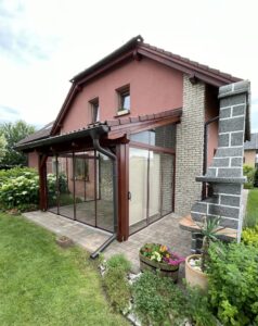 dřevěná pergola se zasklením