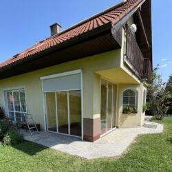 rámové zasklení s roletou