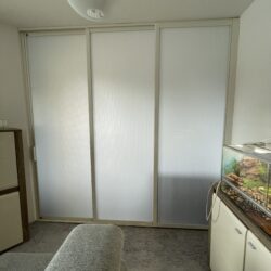 dělící posuvná příčka combi