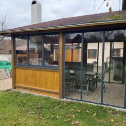 venkovní zasklená kuchyně