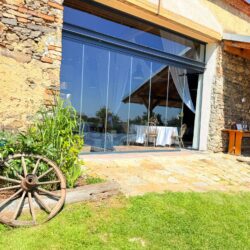 Bezrámový systém Patio Living Pure, výklopné