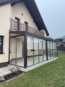 Sezonní zimní zahrada s posuvnými skly