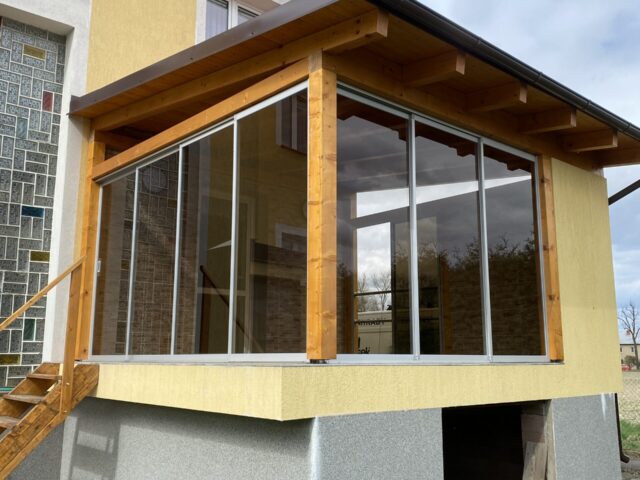 Zasklení PLUS Karásek