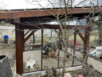 Rámové zasklení systém Combi hnědá RAL