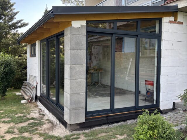 Realizace: Izolační posuvné zasklení Patio Living THERM